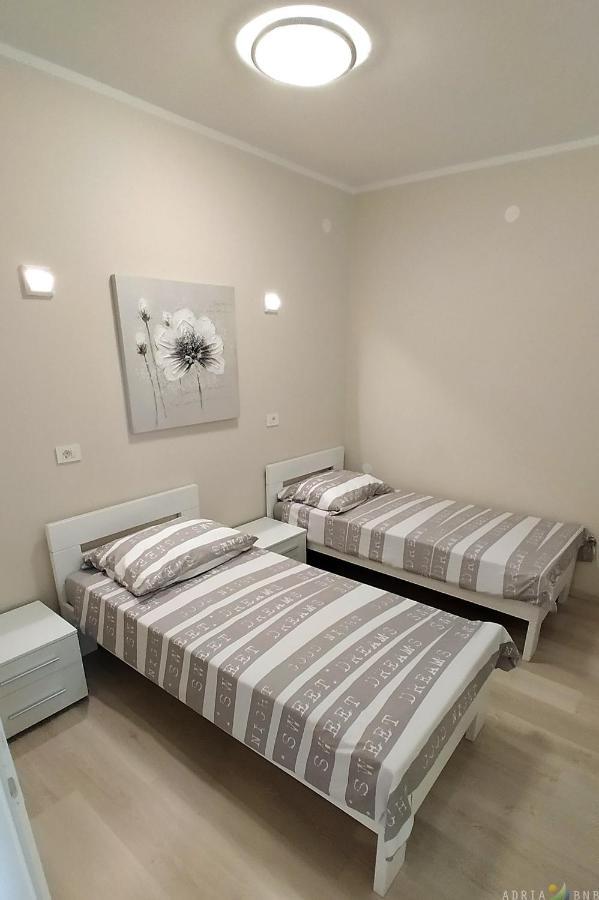Spacious Izola Apartment Sl Ngoại thất bức ảnh